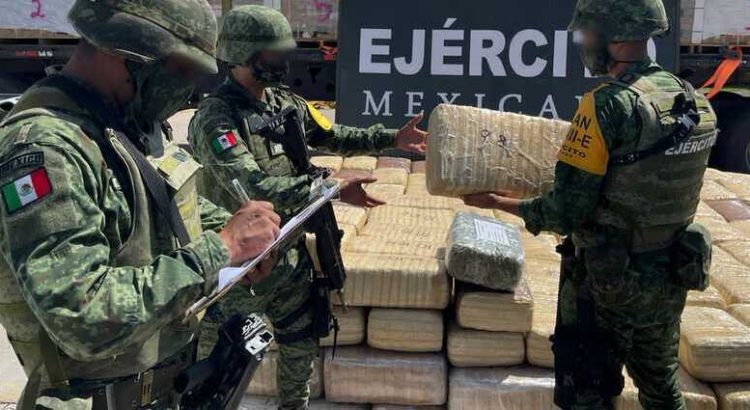 Aseguran dos toneladas de marihuana en Guerrero.