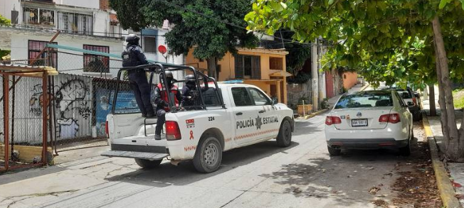 Atacan a balazos a un taxista en la Zapata de Chilpancingo