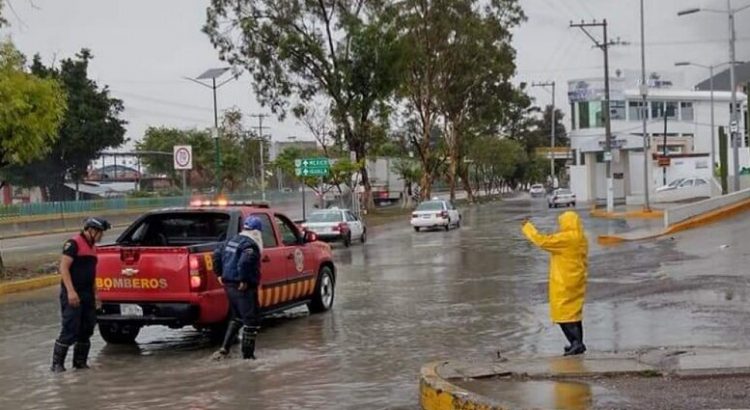 Drenajes colapsados por lluvias en Chilpancingo.