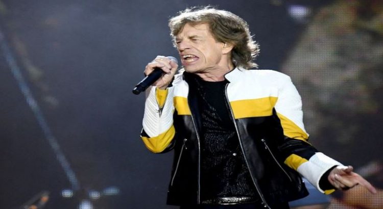 Mick Jagger da positivo a COVID-19