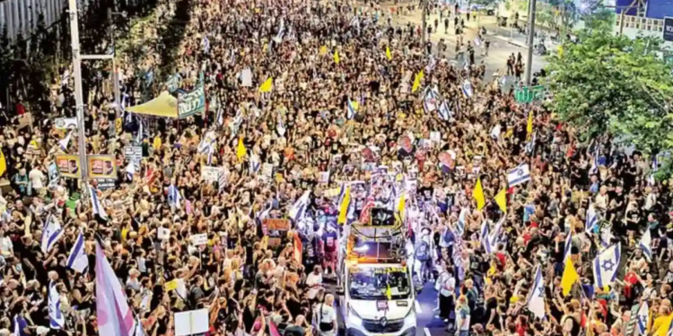 Miles se manifestaron en Tel Aviv contra plan de ocupación de Gaza